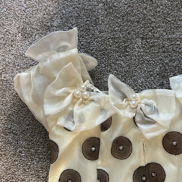 Vintage Bow, Pearl & Bronze Detail Top - Picture 7 of 12